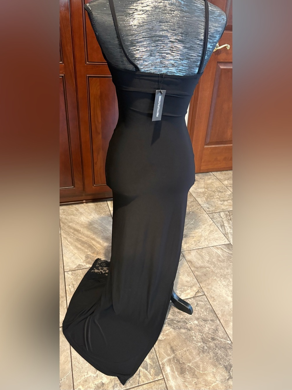 PrettyLittleThing  Lace-Trim Slip Dress - Picture 3 of 4